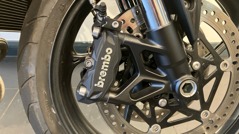 Triumph Street Triple R (23MY)